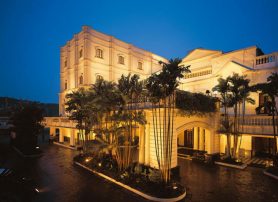 the-oberoi-grand-kolkata-facade-41674270fs the-oberoi-grand-kolkata-facade-41674270fs